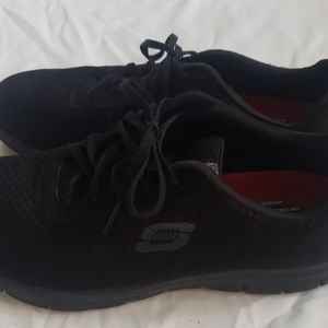 Sketchers Shoes